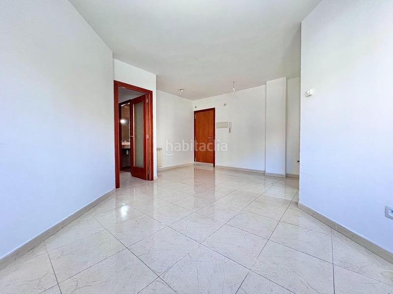Foto 2cde9833-bf00-4b85-8a06-0e8610e2176e. Rent ground floor with heating in Roc Blanc Terrassa