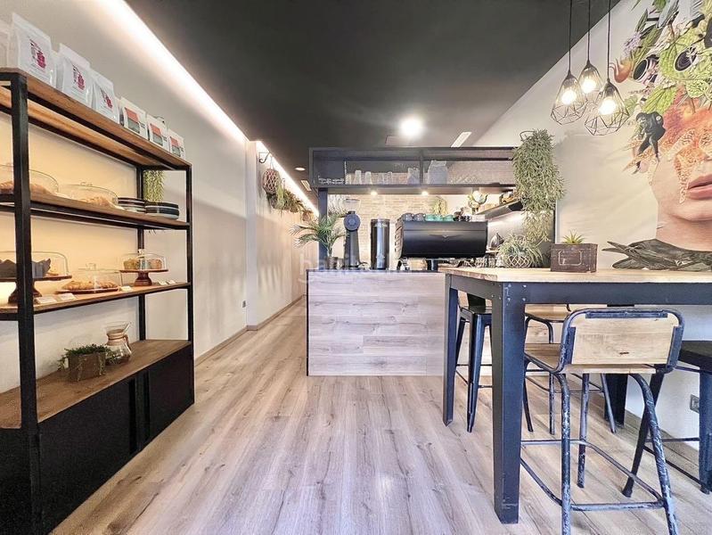 Foto 664b20ae-9e30-4ff5-b4ff-8f05d0296126. Traspàs local comercial a Barri del Centre Terrassa