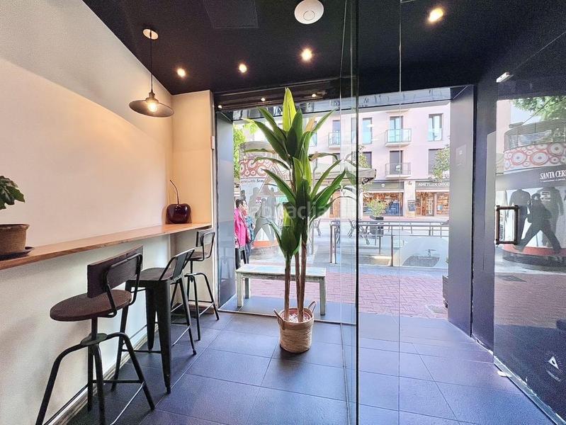 Foto d3afef1e-79b1-4976-9590-824c0baf2e72. Traspàs local comercial a Barri del Centre Terrassa