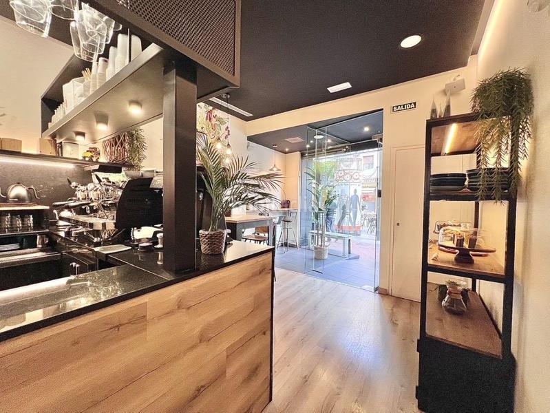 Foto 4ddd1fe3-d91f-4f09-981b-53bc2c3b4bd9. Traspaso local comercial en Barri del Centre Terrassa