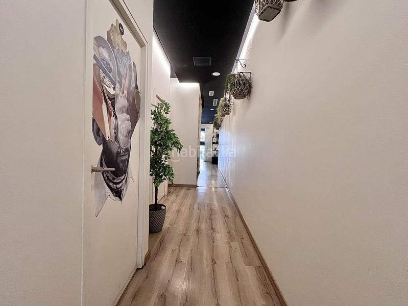 Foto 683cbb10-9f4a-417f-b9d3-3ee1eb24ae4e. Traspaso local comercial en Barri del Centre Terrassa