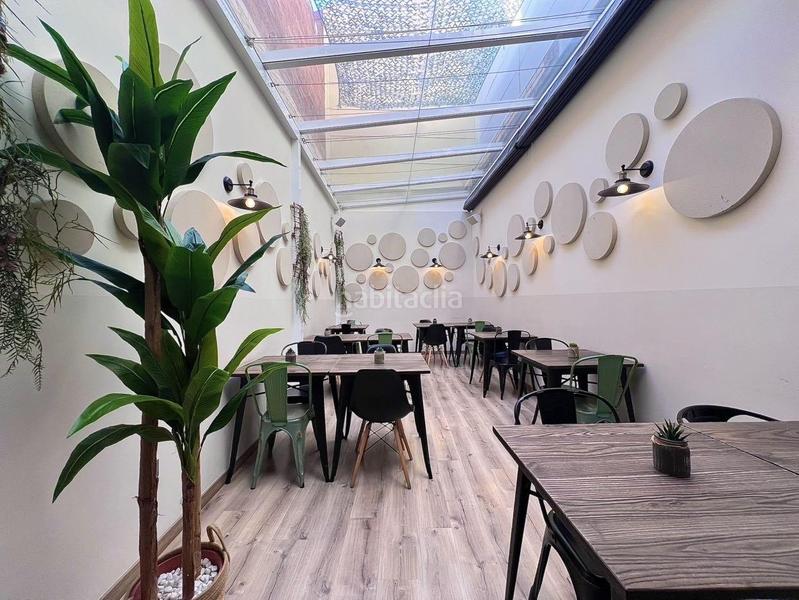 Foto 96b3b880-9d5e-435b-b069-5aca43bb38bf. Traspaso local comercial en Barri del Centre Terrassa