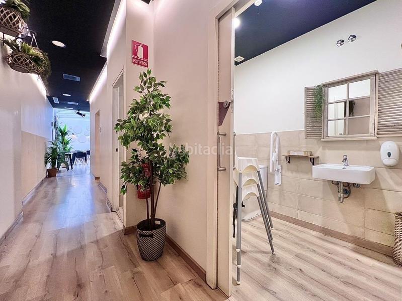 Foto f73d0f3c-15ab-4d31-b8f0-cda3fcfc4319. Traspaso local comercial en Barri del Centre Terrassa