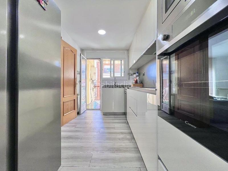 Foto b2cc3616-85db-42a5-9e73-f6dda4a336af. Penthouse with heating in Sant Pere Nord Terrassa