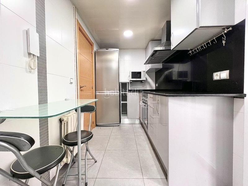 Foto 374f52ac-9a3a-49f3-9092-384961382526. Pis amb calefacció a Sant Pere Nord Terrassa