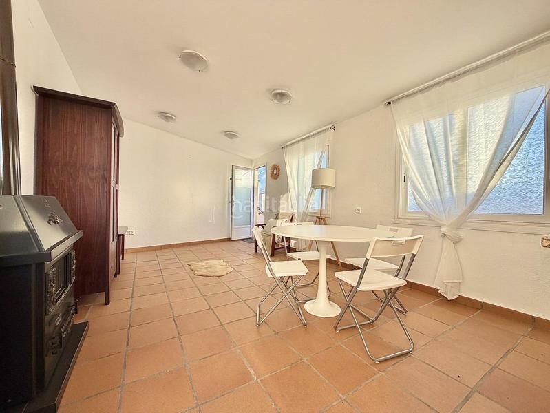 Foto 2b9be4a1-cc5a-4852-bebc-3661312fcef7. Casa a schiera con riscaldamento parcheggio in Centre Sant Quirze del Vallès