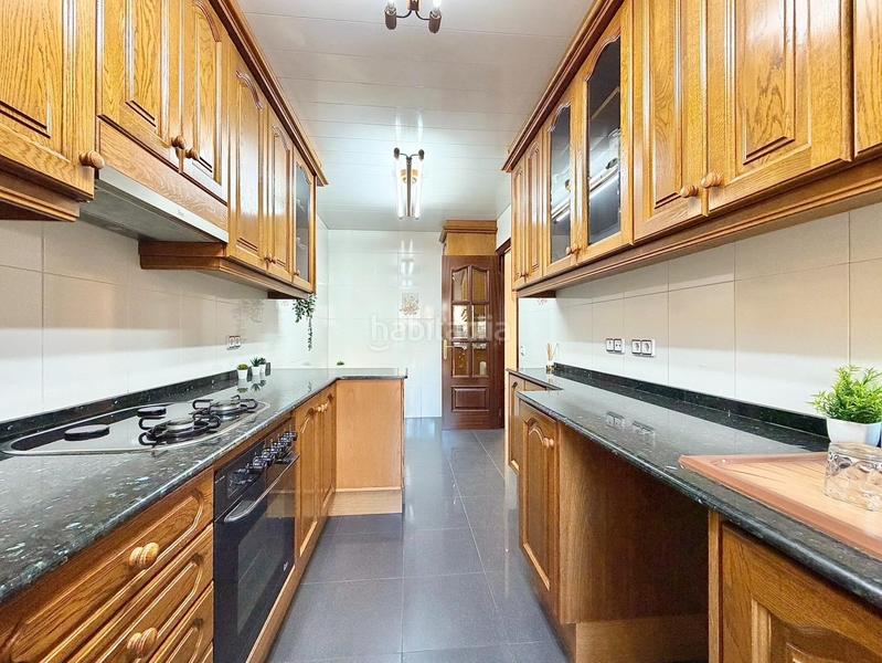 Foto 1322290e-cd4b-4eef-ac37-d479e4789d33. Casa adossada amb calefacció aparcament a Centre Sant Quirze del Vallès