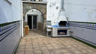 Casa adossada a Sant Pere Nord