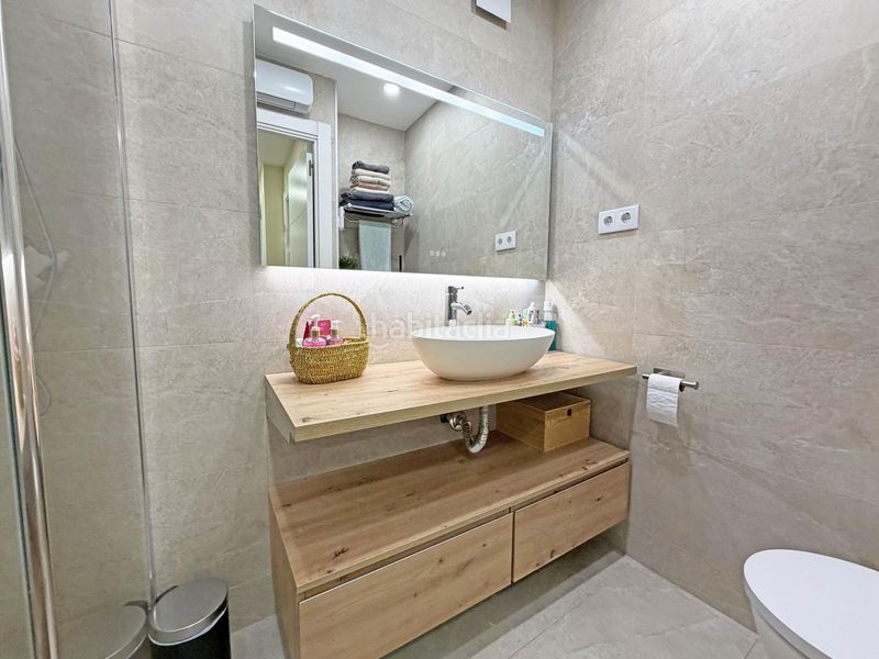 Foto f4c7a1b5-76b3-4297-8975-7d09387e9556. Piso en Can Palet Terrassa