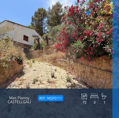 Chalet dans Castellgal�. Haz realidad la casa de tus sue�os con vistas a montserrat!
