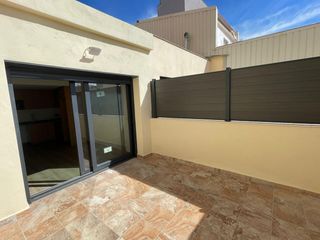 Duplex in Ca n'Aurell. D�plex moderno con terraza en terrassa, tu nuevo hogar te espera
