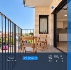 Pis a Plaça Catalunya - Escola Industrial. Seminuevo, con terraza, parking y 3 dormitorios