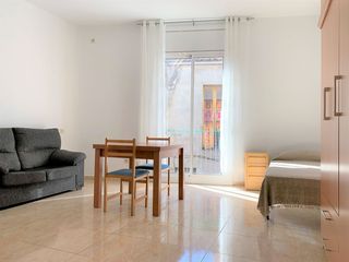 Lloguer Pis a Barri del Centre. Confort i estil en un loft urbà al cor de terrassa