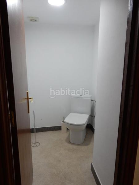 Foto f5e22a94-9956-473e-af94-a6f809656e26. Location local commercial dans Amara Donostia - San Sebastián