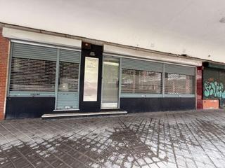 Lloguer Local Comercial  Del sauce plaza. Alquiler de local con grandes escaparates de 12 metros en linea