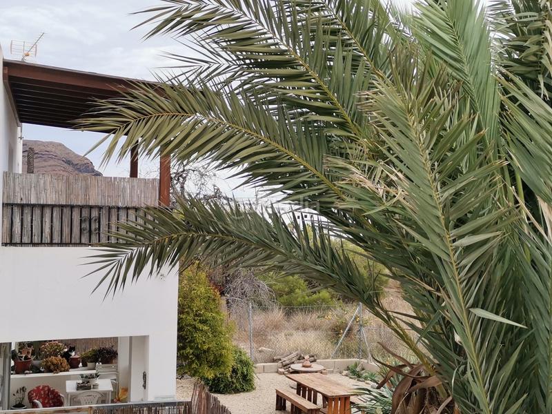 Foto aeffbfda-f481-483e-8fbd-3697e23e5bda. Rent house in calle ballestrinque 14 in Las Negras Níjar