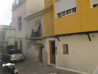 Casa adossada a Travesía cabezo 13. Casa a reformar en cieza