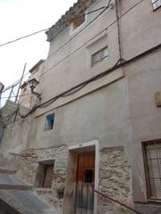 Maison jumelée à Calle cantón 78b. Casa a reformar de entidad bancaria en moratalla