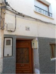 Casa adosada  Calle baquero alto 20. Casa a reformar en moratalla