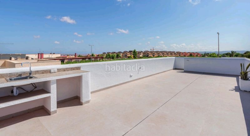 Foto c639da9a-fbd2-4252-b6bc-f1256bd622ac. Casa adossada amb piscina a Dolores