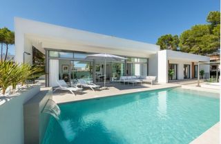 Chalet  Avenida pino del p c. Obra nueva villa campo verde