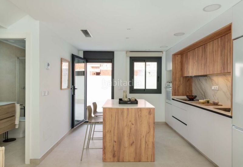 Foto b15a0988-7fac-46e7-8704-a560acdbdf97. Casa adossada amb aparcament piscina a Cox