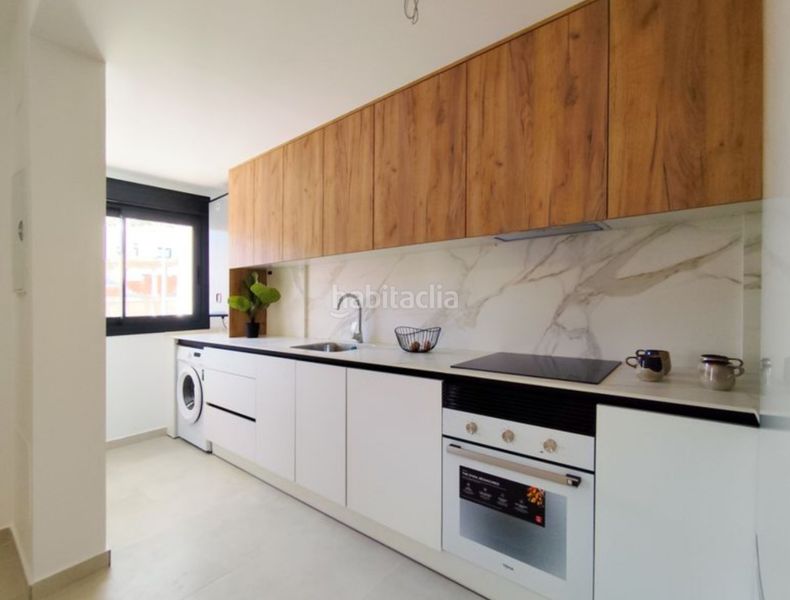 Foto f593688f-a642-4766-b019-8d6329c34b6e. Casa amb aparcament piscina a Cox