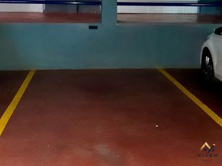 Aparcament cotxe a Calle Maestra Francisca Llorens