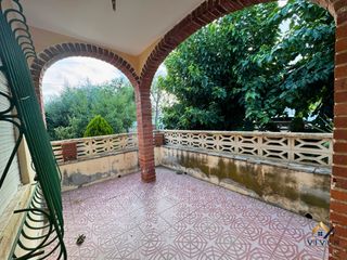 Chalet in Fortuna. Gran oportunidad junto al balneario de leana: vivienda + 1.335 m