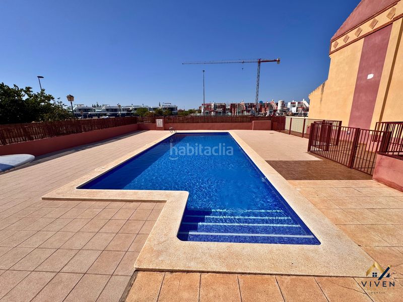 Foto d6583019-de2a-4587-bf3f-9a250aea7d0e. Casa a schiera con riscaldamento parcheggio piscina in Alcázares (Los)