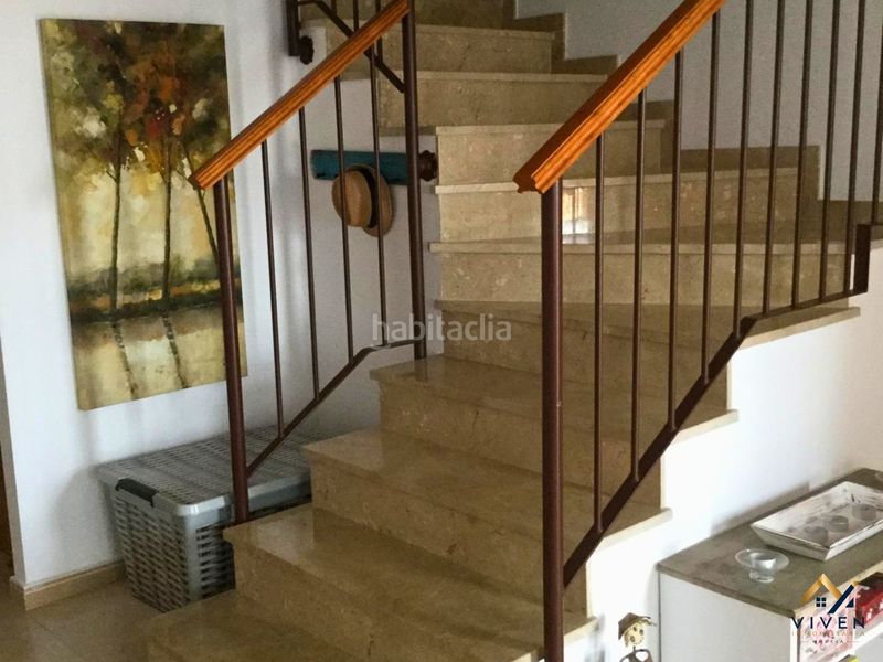 Foto f75d8dc1-8db7-4cc5-bdaf-63b55d079c95. Casa a schiera con riscaldamento parcheggio piscina in Alcázares (Los)