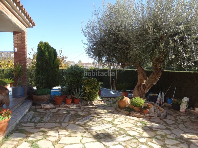 Foto 3942d085-c0ae-491e-98c4-99a7f114e82a. Casa amb xemeneia calefacció aparcament piscina a Cubelles