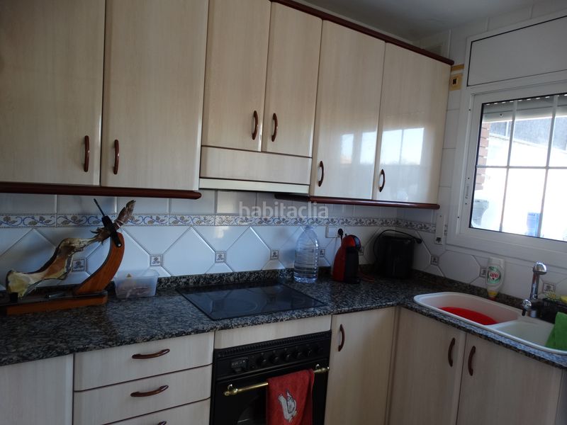 Foto 596074a6-df51-4ad4-8126-894e390ea099. Casa amb xemeneia calefacció aparcament piscina a Cubelles