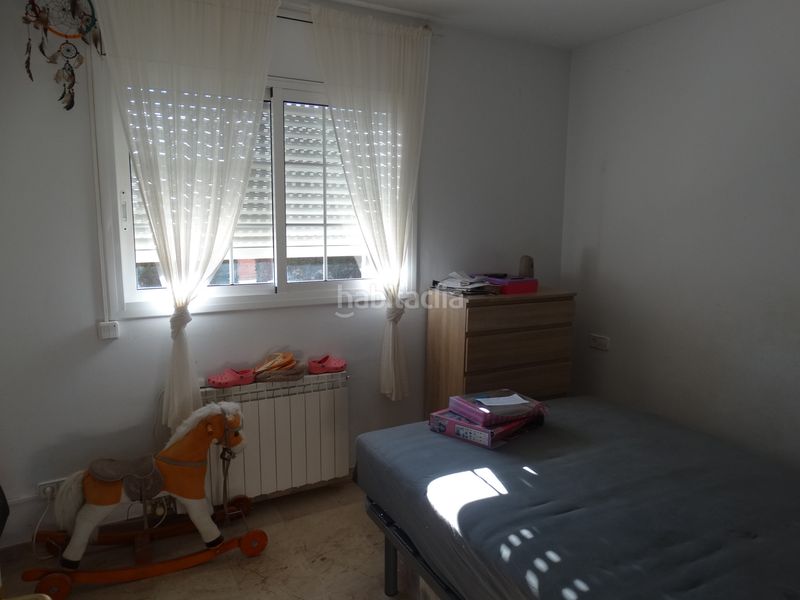 Foto af35dfd2-ae63-4ca0-9776-d556ab85f303. Casa amb xemeneia calefacció aparcament piscina a Cubelles