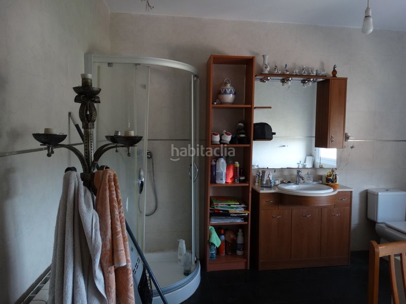 Foto 063466f4-a161-4e55-bba0-46499e5b2314. Casa amb calefacció aparcament a Canyelles