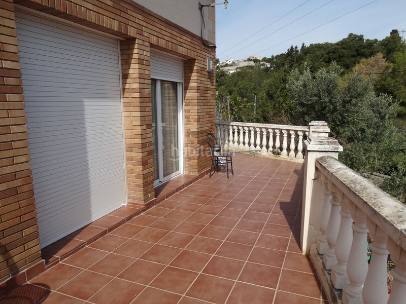 Foto 3d1c1ebb-6f37-40a8-9d4c-3487a0a6f5b9. Casa amb calefacció aparcament a Canyelles