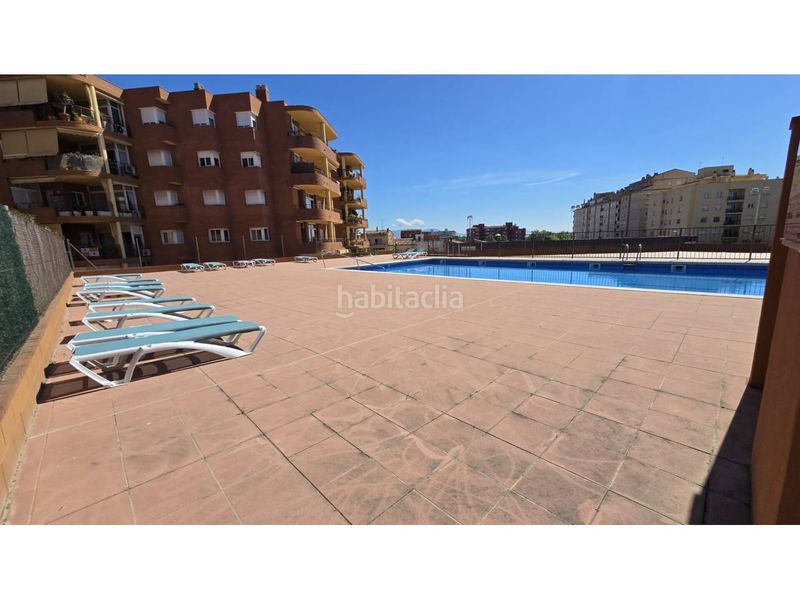 Foto a06d42b8-198e-48cf-ac17-2fc6aa131b6e. Pis amb calefacció piscina a Eixample-Horta Capallera Figueres