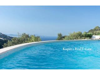 Casa adossada  Xarmada. Estrena casa en begur, costa brava