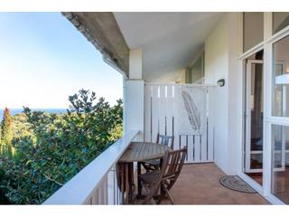 Reihenhaus in Begur. Adosado esquinero con vistas en begur