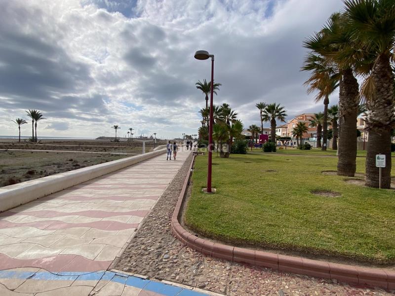 Foto 27820dcc-4603-4595-af16-d108a7e3deef. Chalet en avenida colon de (ma) 20 te imaginas vivir todo el año de vacaciones? presentamos este exclusivo chalet donde así será. en Vera