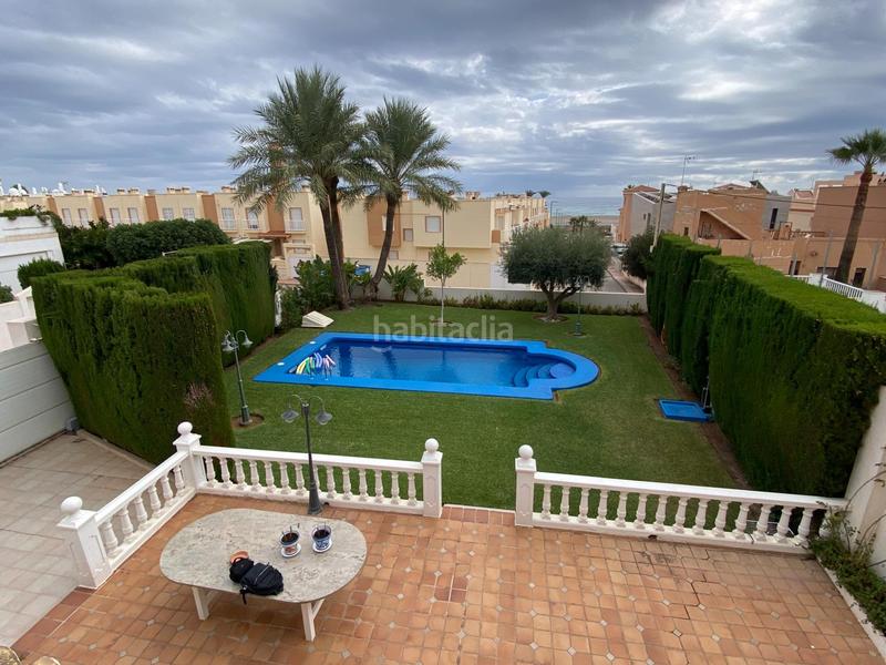 Foto 2855ad42-67e3-43d4-9800-fac03431e066. Chalet en avenida colon de (ma) 20 te imaginas vivir todo el año de vacaciones? presentamos este exclusivo chalet donde así será. en Vera