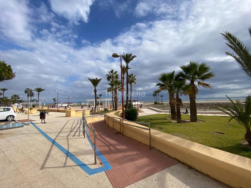 Foto 3eb4c991-64cf-4d5e-99cb-d57f8191dccc. Chalet en avenida colon de (ma) 20 te imaginas vivir todo el año de vacaciones? presentamos este exclusivo chalet donde así será. en Vera