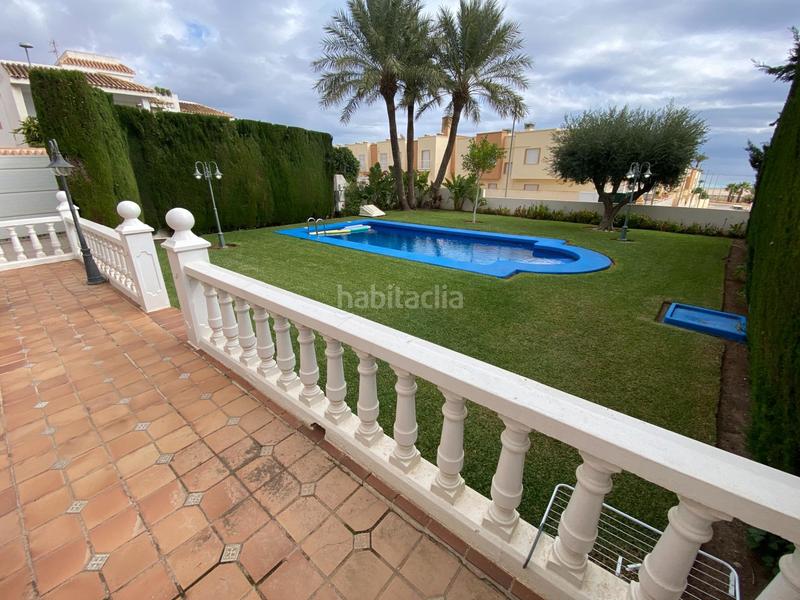 Foto 4bdc9f59-f2d9-4f2f-8f78-2fe8b756664a. Chalet en avenida colon de (ma) 20 te imaginas vivir todo el año de vacaciones? presentamos este exclusivo chalet donde así será. en Vera