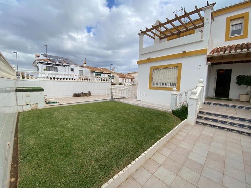Foto 58d10678-b8c2-4f20-8bfe-f43bdbdf726d. Chalet en avenida colon de (ma) 20 te imaginas vivir todo el año de vacaciones? presentamos este exclusivo chalet donde así será. en Vera