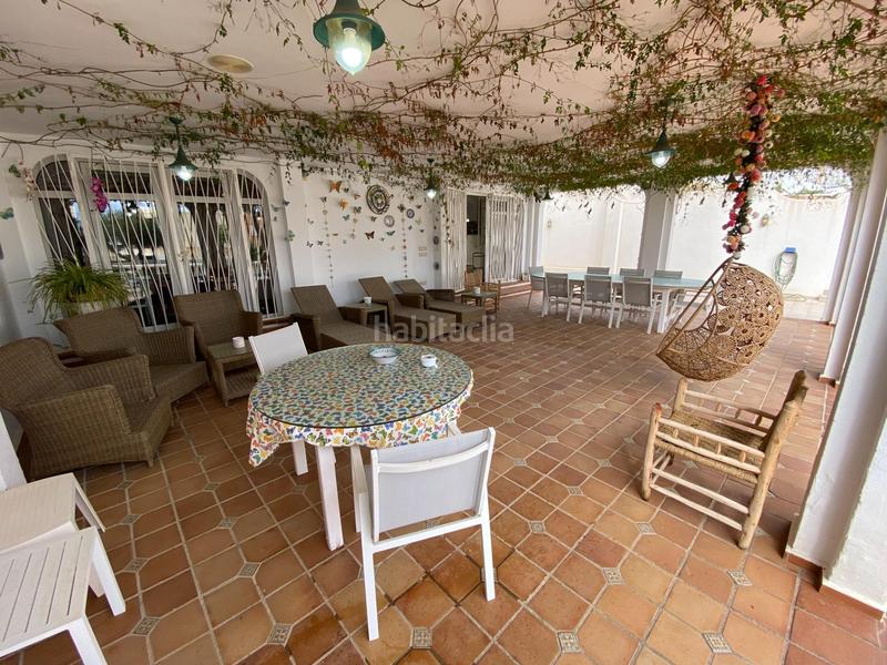 Foto 86d7a78a-c0ff-44f8-8f1c-c3ccf357c0bf. Chalet en avenida colon de (ma) 20 te imaginas vivir todo el año de vacaciones? presentamos este exclusivo chalet donde así será. en Vera