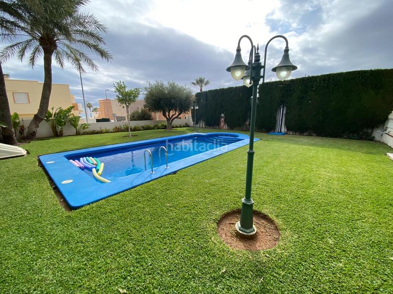 Foto c93af6ac-8f40-479e-ba42-9cfb39c48b78. Chalet en avenida colon de (ma) 20 te imaginas vivir todo el año de vacaciones? presentamos este exclusivo chalet donde así será. en Vera