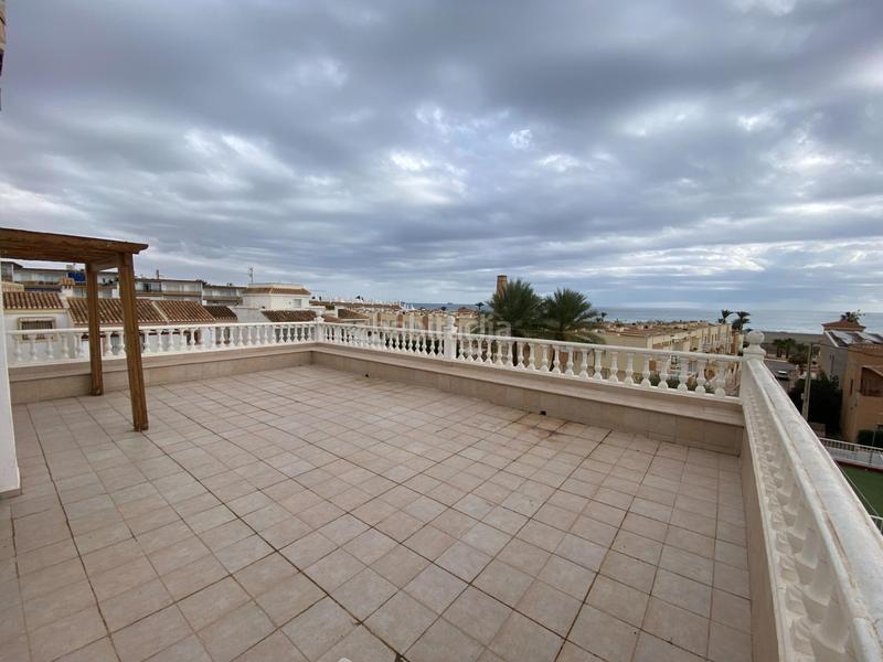 Foto d786ea7d-e07f-429c-94af-40c0b4bab9e4. Chalet en avenida colon de (ma) 20 te imaginas vivir todo el año de vacaciones? presentamos este exclusivo chalet donde así será. en Vera