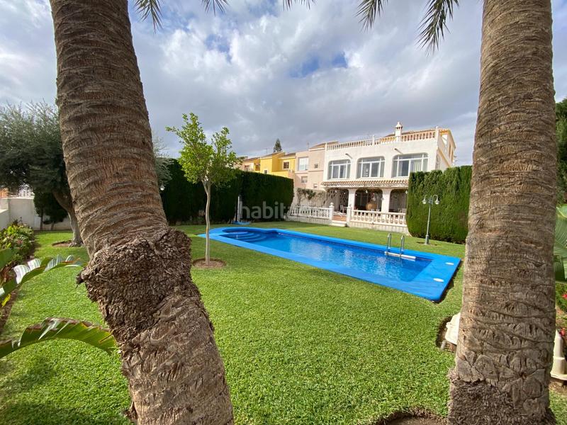 Foto df031e1b-c898-4652-a0e6-18de793cad84. Chalet en avenida colon de (ma) 20 te imaginas vivir todo el año de vacaciones? presentamos este exclusivo chalet donde así será. en Vera