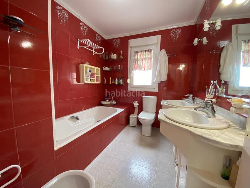 Foto e1245f65-dc07-4c34-b160-1701aa7b8c7c. Chalet en avenida colon de (ma) 20 te imaginas vivir todo el año de vacaciones? presentamos este exclusivo chalet donde así será. en Vera