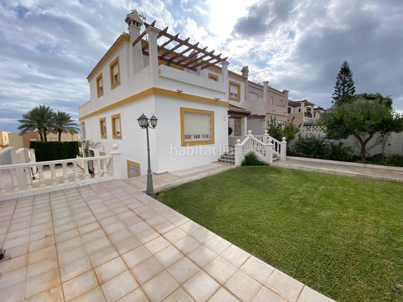 Foto f84f45e4-1401-45b7-af17-2bd08ff419b6. Chalet en avenida colon de (ma) 20 te imaginas vivir todo el año de vacaciones? presentamos este exclusivo chalet donde así será. en Vera